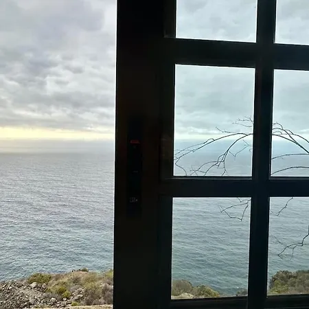Peaceful Oasis With Magical Sea Views And A Pool Santa Cruz de Tenerife