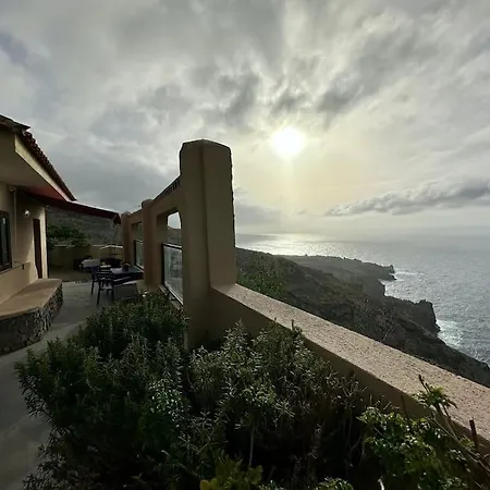 Peaceful Oasis With Magical Sea Views And A Pool Nyaraló *